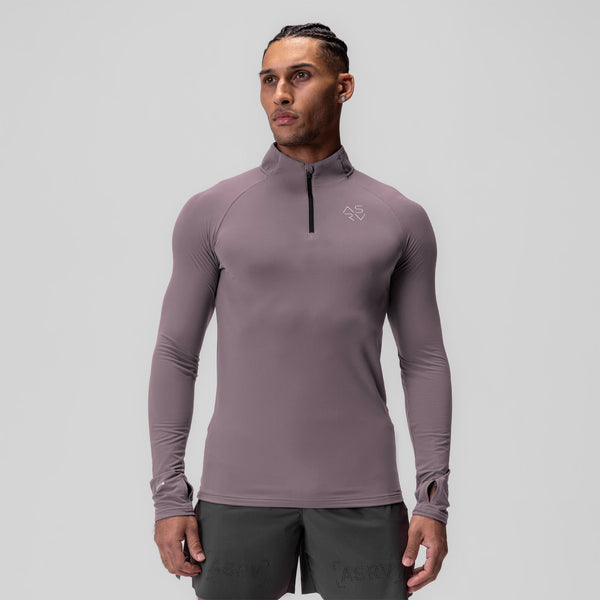 Ergonomic raglan sleeve