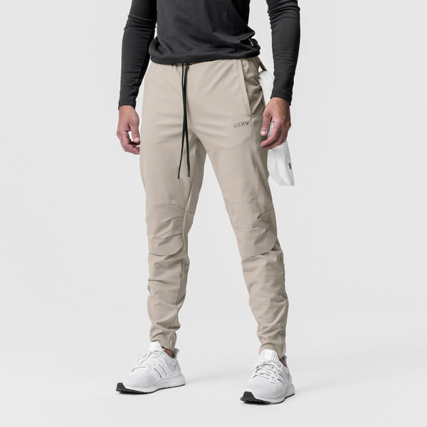 0959. Tetra-Lite® Moto Jogger - Sand Smoke